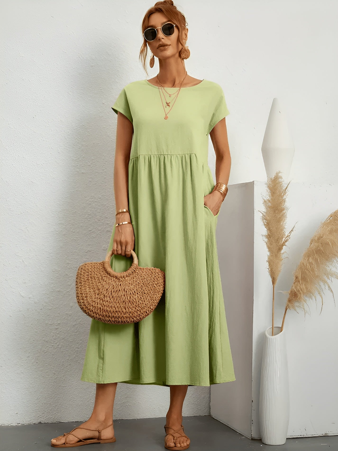 Olivia – Sukienka | Damska | Ponadczasowy design, fason podkreślający sylwetkę, lekkość | Elegancki look | Styl na co dzień | IVY&CO