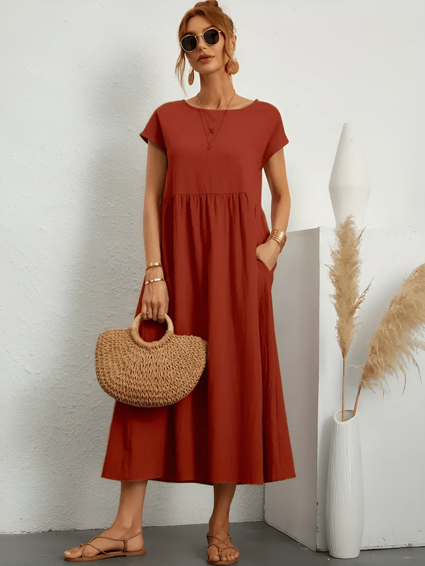 Olivia – Sukienka | Damska | Ponadczasowy design, fason podkreślający sylwetkę, lekkość | Elegancki look | Styl na co dzień | IVY&CO