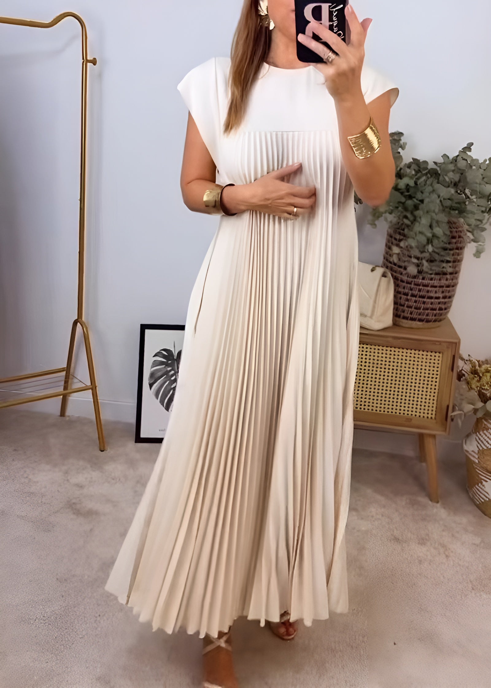 Simone – Sukienka | Damska | Plisowana, bez rękawów, lekki fason | Jasny odcień | Lekki i oddychający materiał | IVY&CO