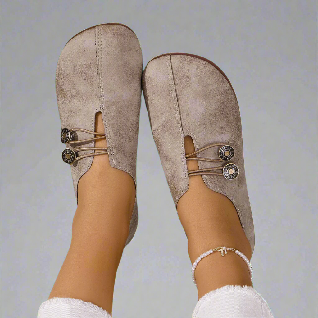 Lindora™ – Ponadczasowe slip-ons
