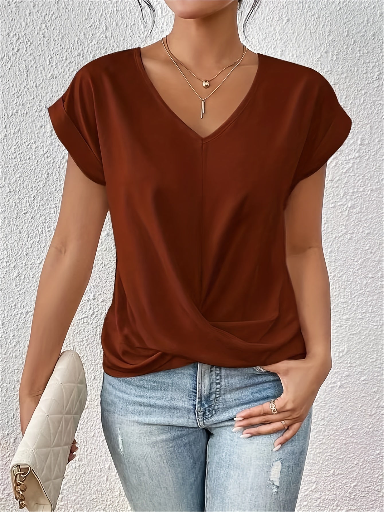 Nova | T-shirt z dekoltem w kształcie serca