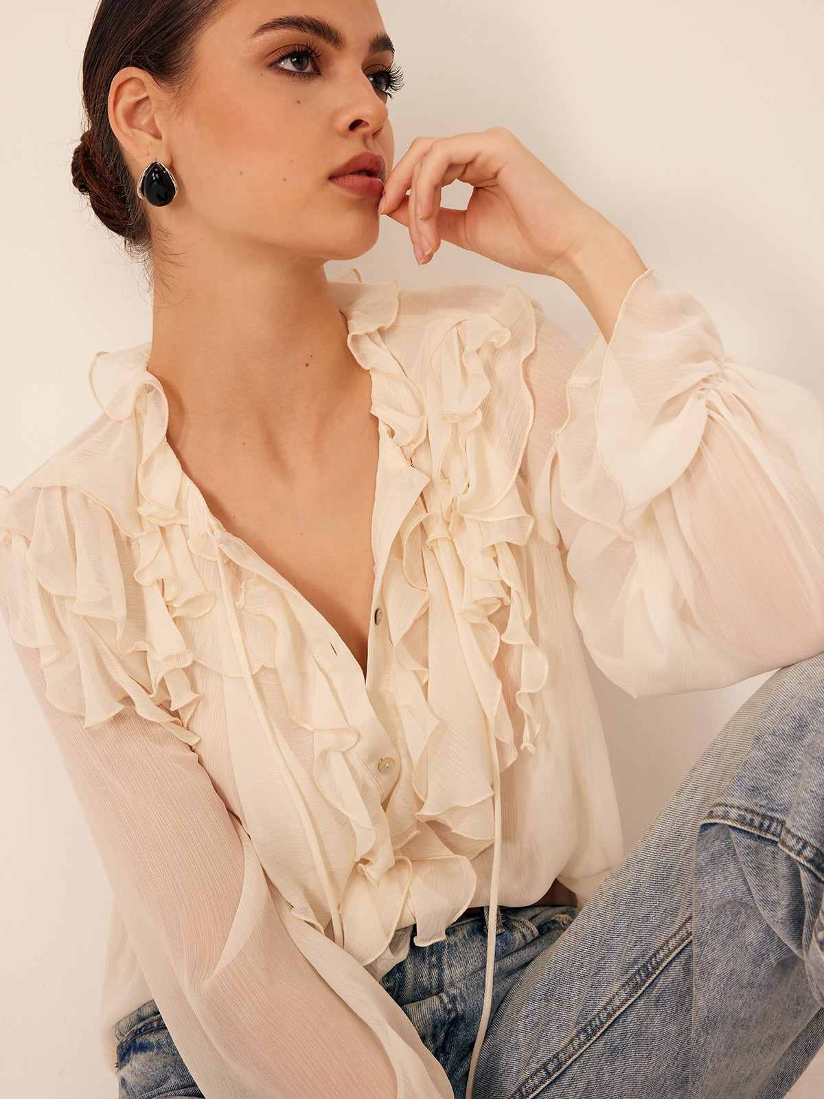 Cienka bluzka z falbanami z chiffon