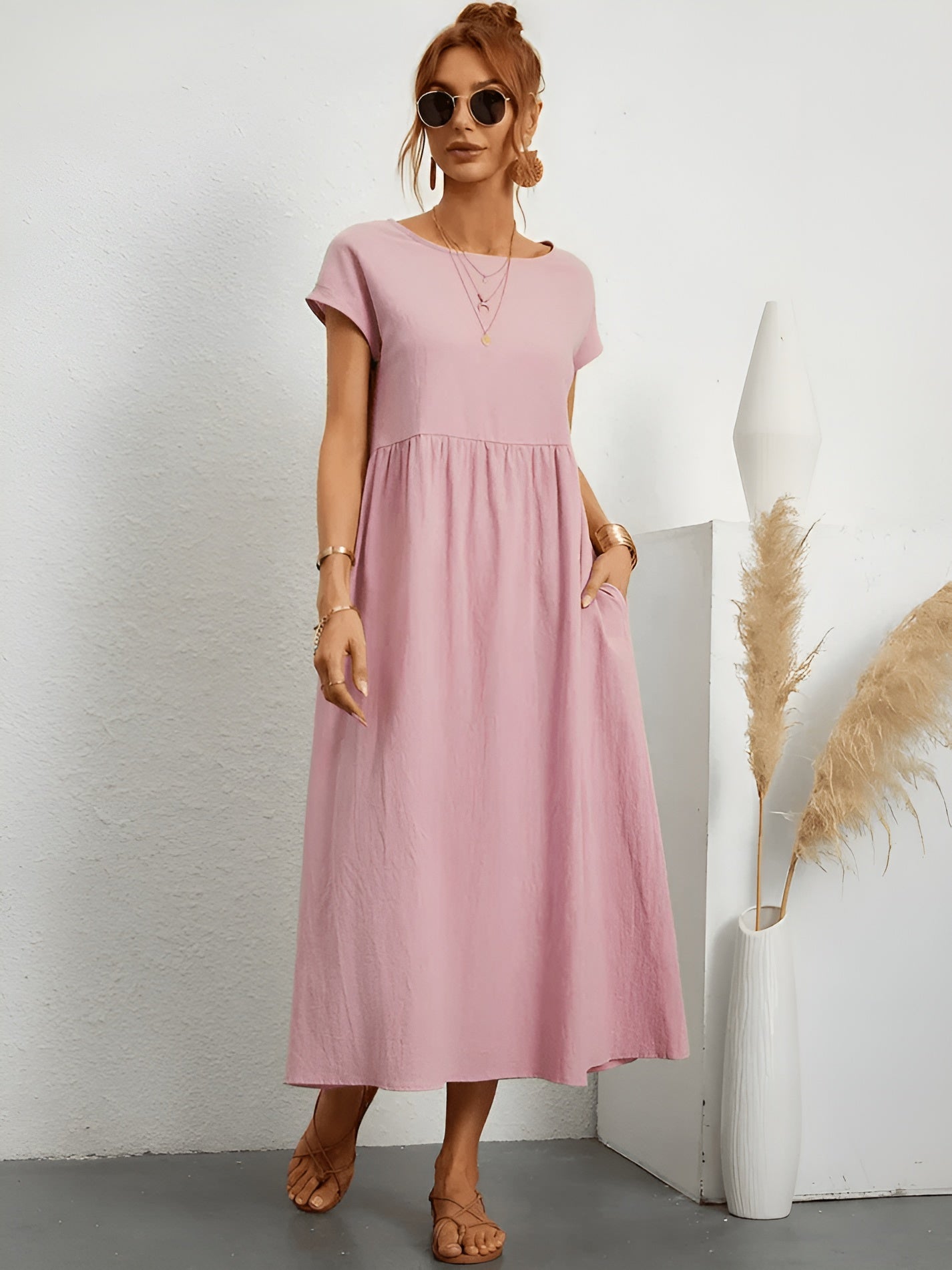 Olivia – Sukienka | Damska | Ponadczasowy design, fason podkreślający sylwetkę, lekkość | Elegancki look | Styl na co dzień | IVY&CO